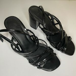 UO Black Pantent Strappy Sandals 6